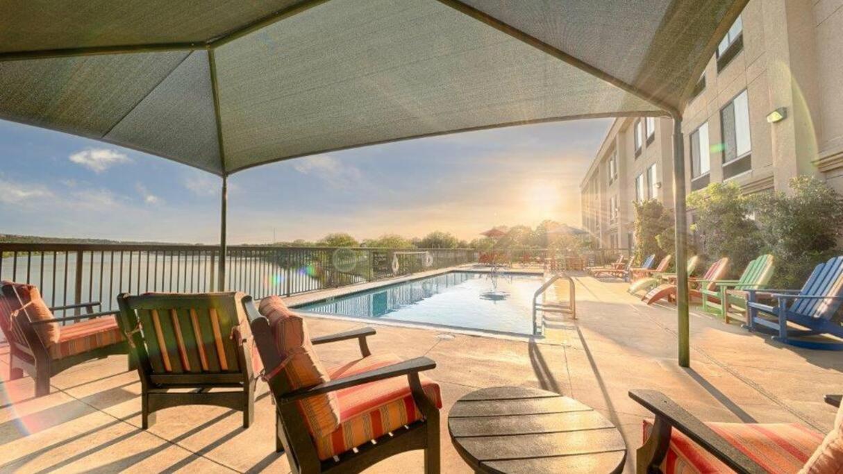 Hidden Falls Inn Marble Falls Exterior photo